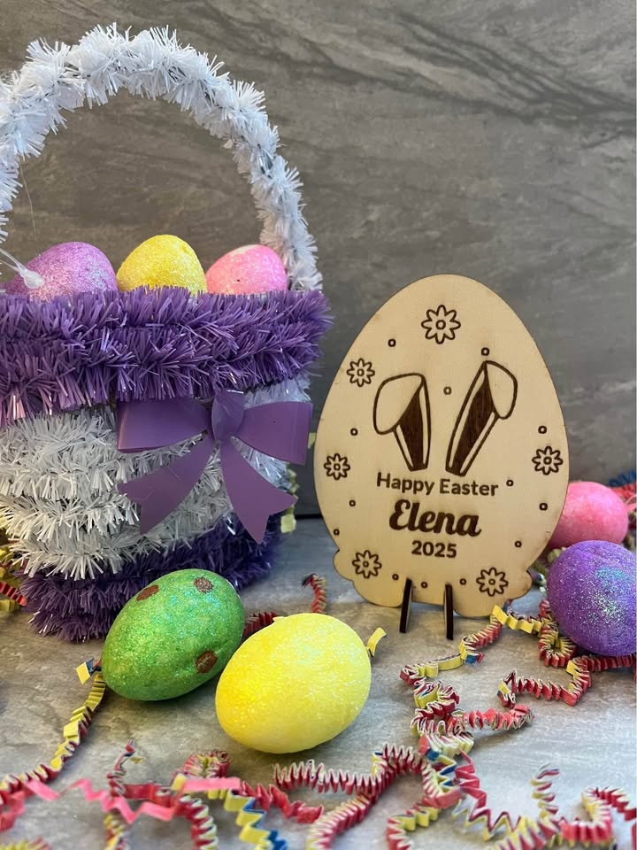 Personalized Standing Easter Name Tag